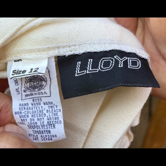 VINTAGE LLOYD Pleated Button Midi Skirt - Picture 4 of 7